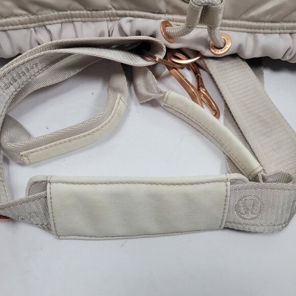 Lululemon Athletica Women's Light Gray Gym Bucket Duffle Bag - Picture 10 of 12
